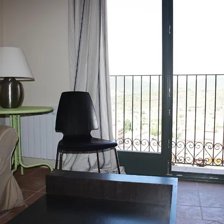 Apartamentos La Fonda Cardona